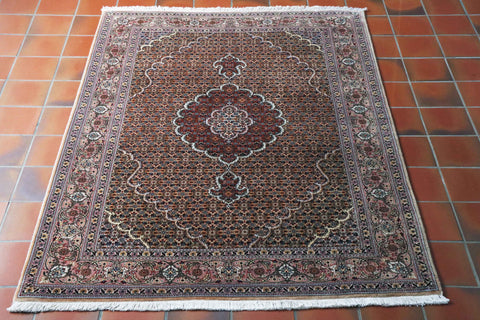 Fine handmade Oriental Tabriz rug - WS306297