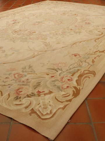 Fine handmade Aubusson rug - WS307469